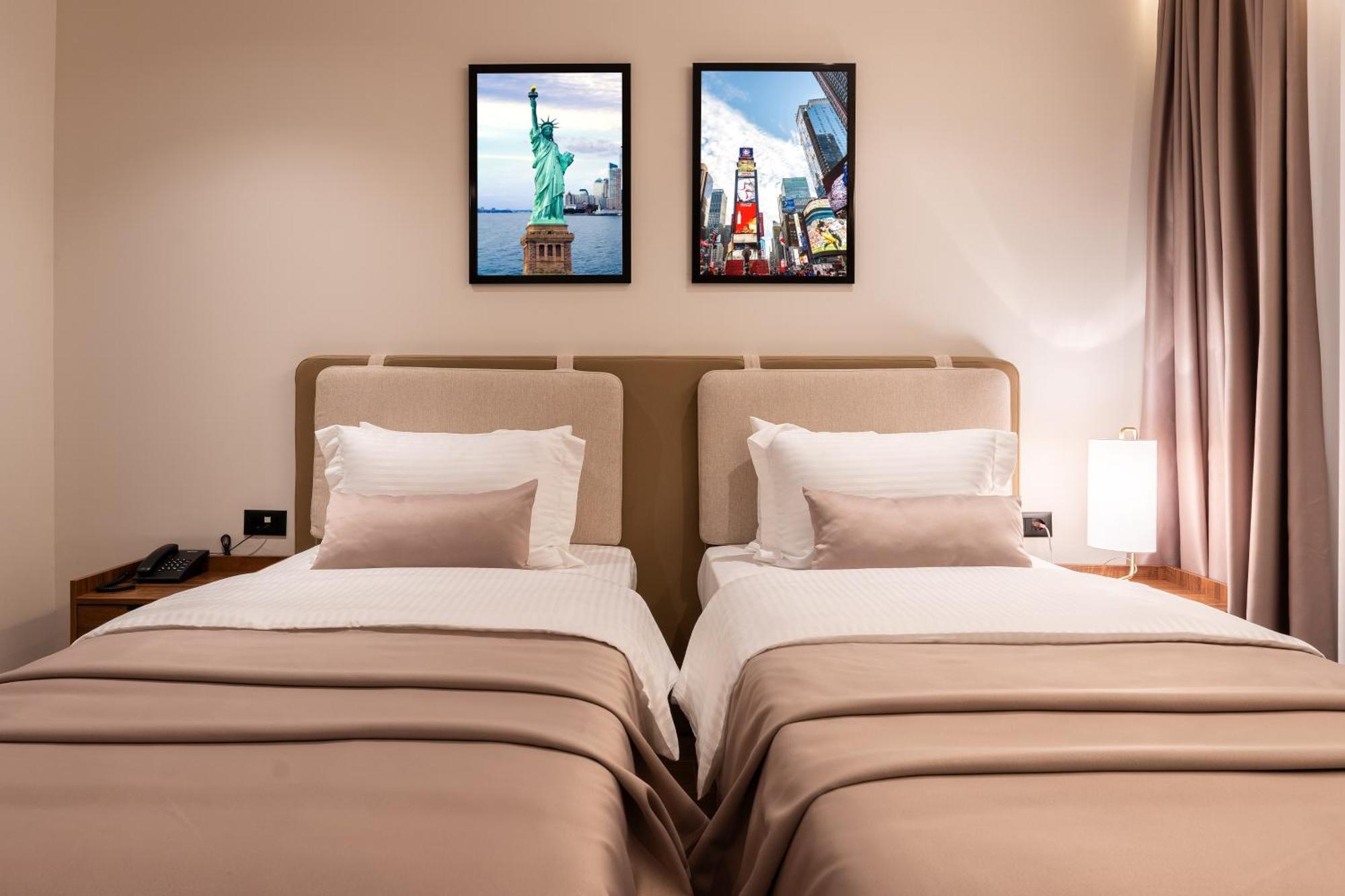 Ruby Hotel Prishtina Pristina Eksteriør billede