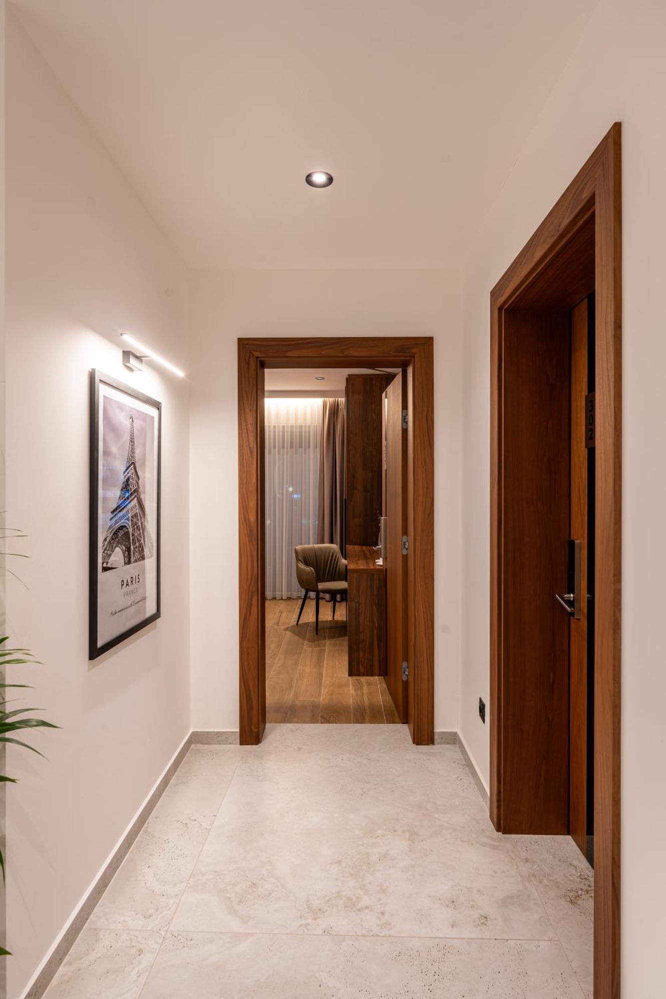 Ruby Hotel Prishtina Pristina Eksteriør billede