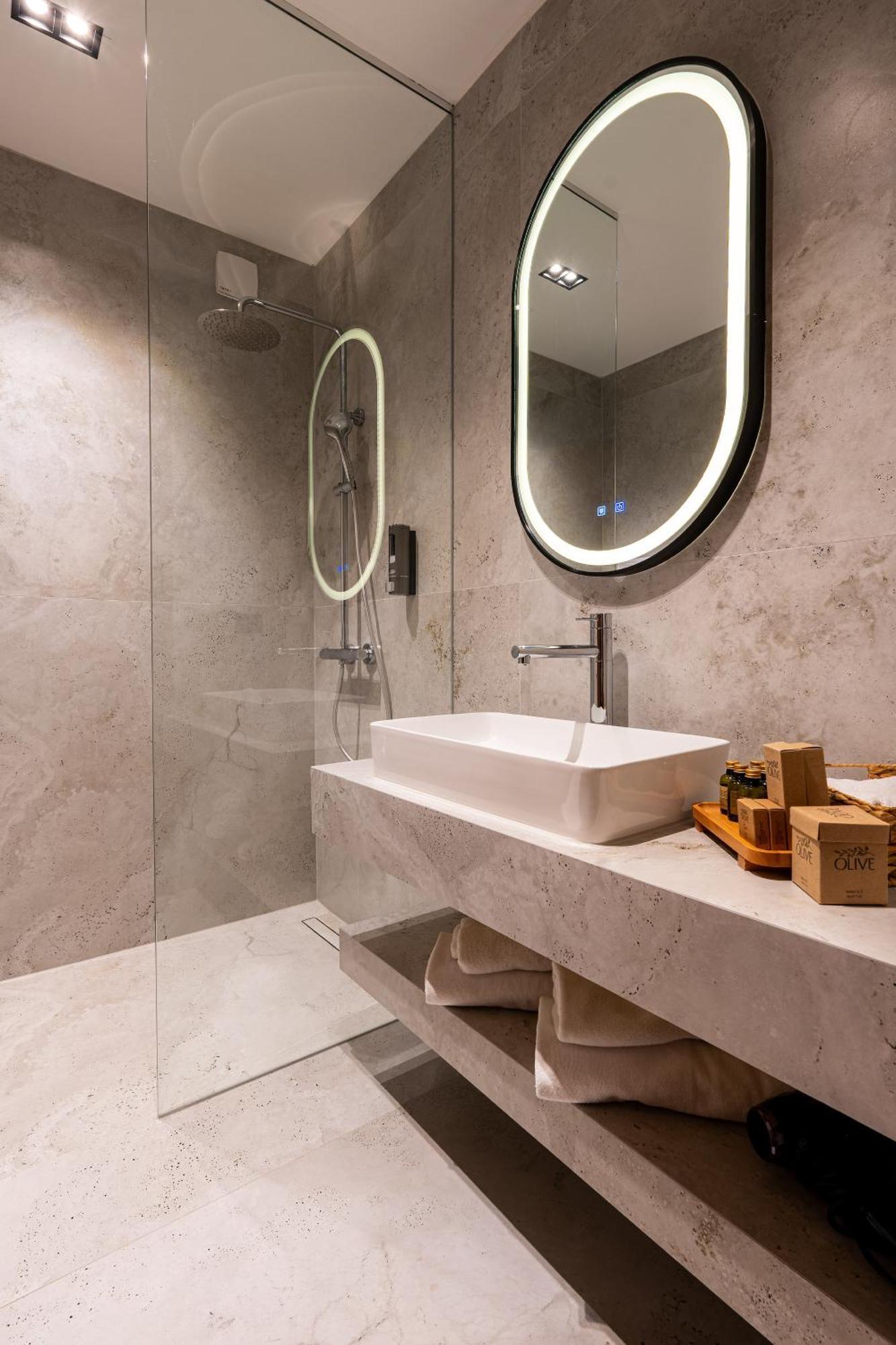 Ruby Hotel Prishtina Pristina Eksteriør billede