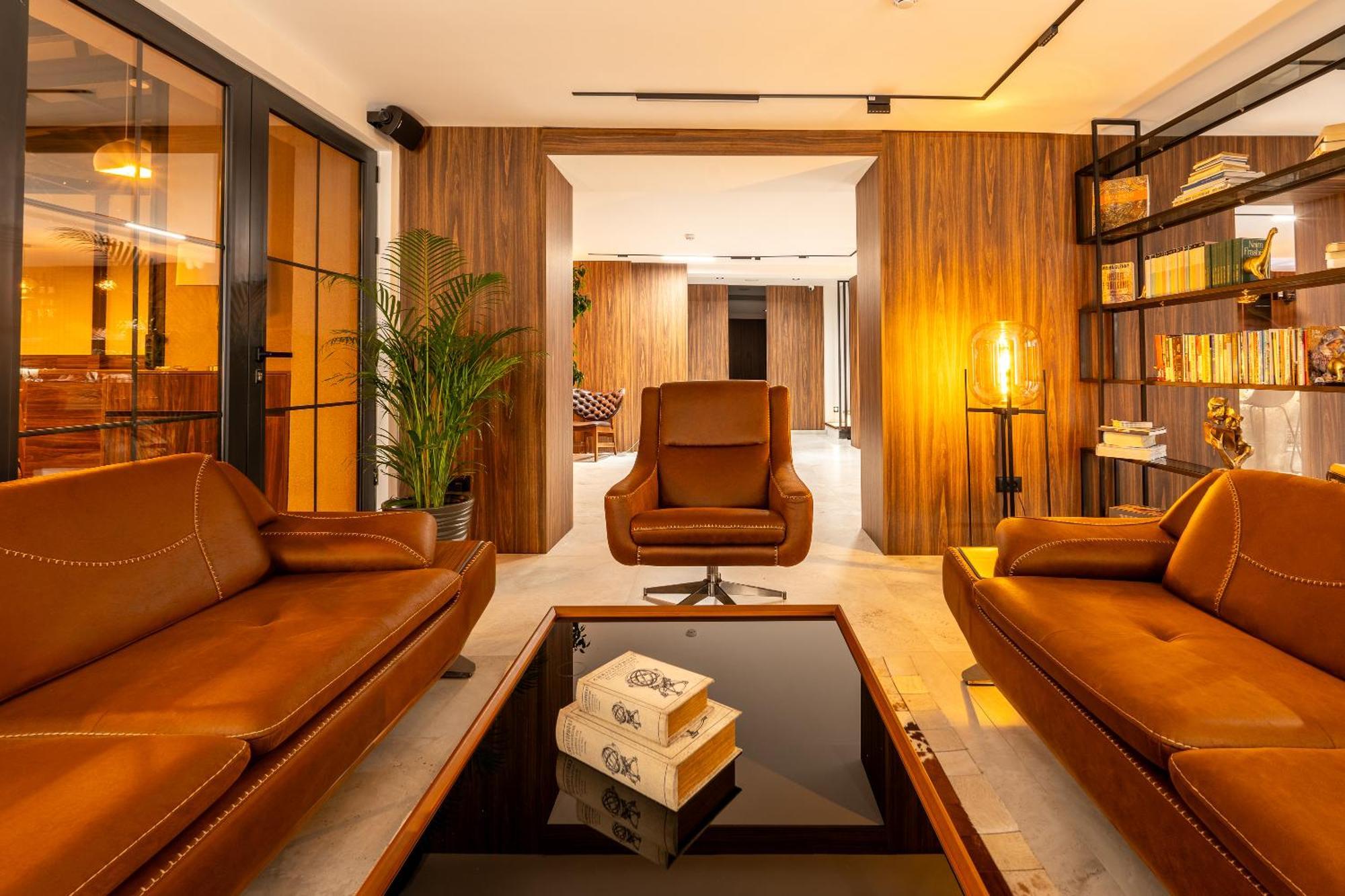 Ruby Hotel Prishtina Pristina Eksteriør billede