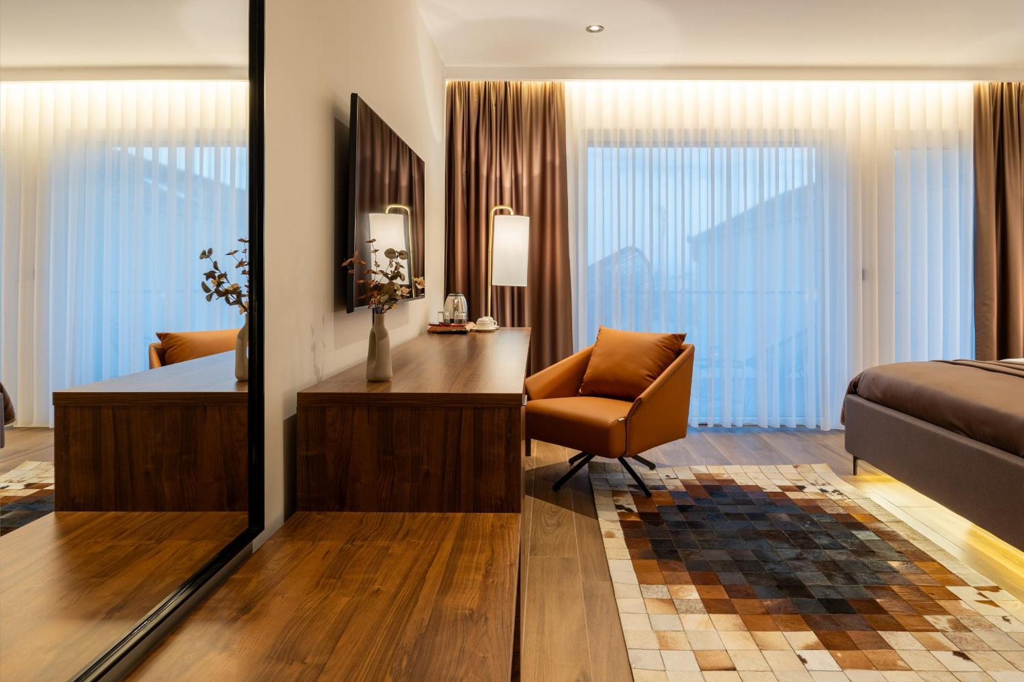 Ruby Hotel Prishtina Pristina Eksteriør billede